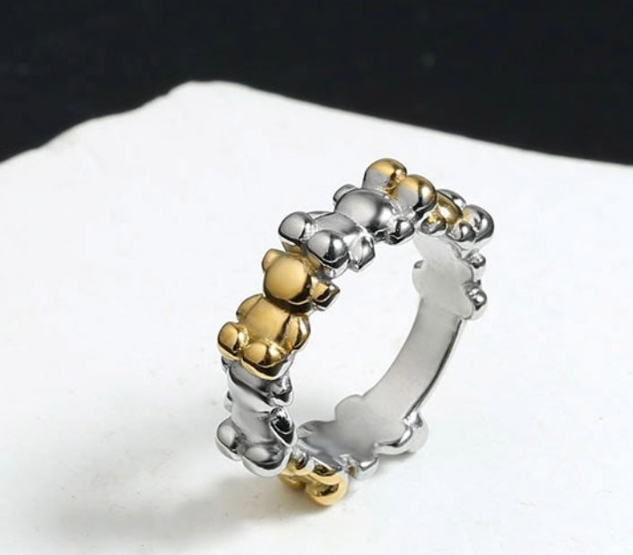 Dual Tone Bear Hug Ring